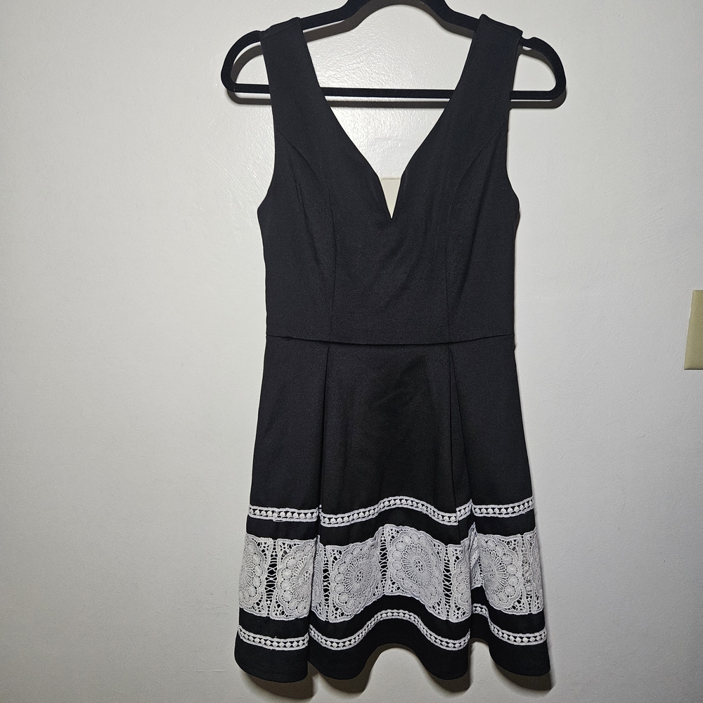 Alya Black Dress with White Lace Accents
